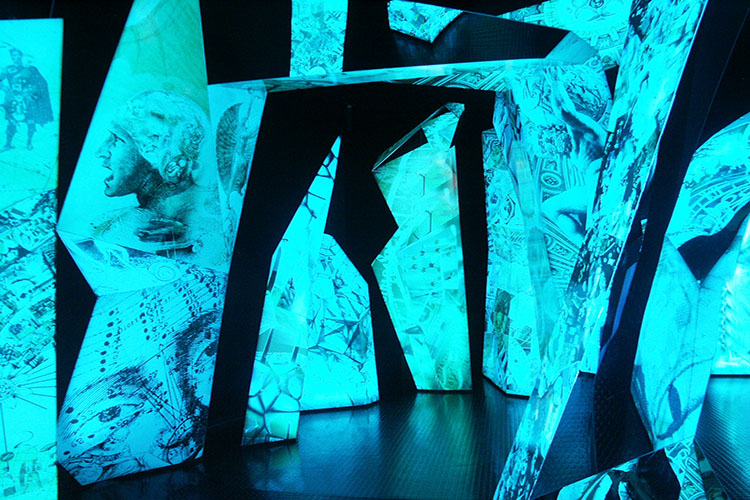 A Wattens, a circa venti chilometri da Innsbruck, lo Swarovski Kristallwelten
