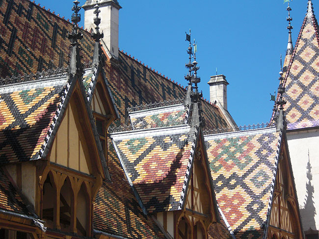 Tetti colorati a Beaune, Francia