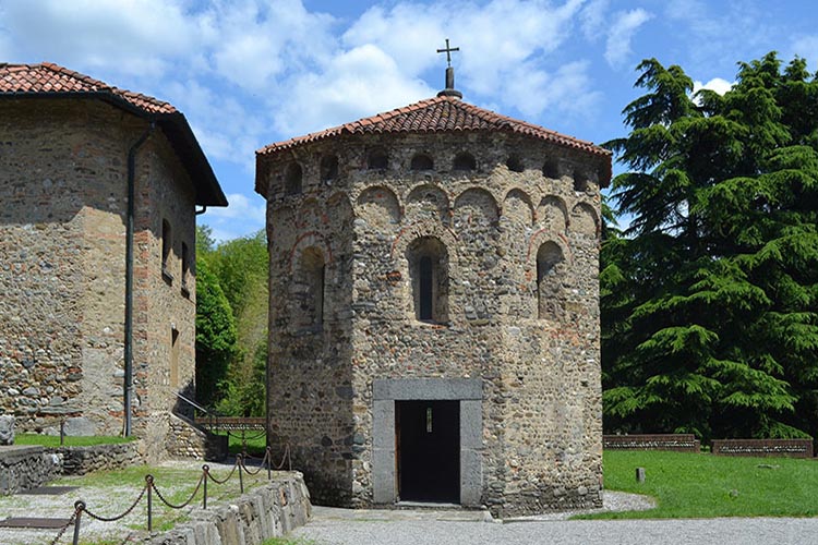 In Brianza alla Basilica di Agliate