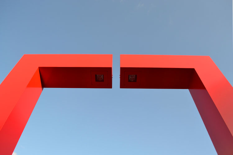 Il ponte rosso a Cergy Pontoise