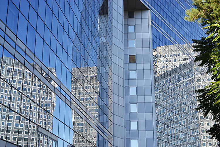 Il quartiere della Defense a Parigi