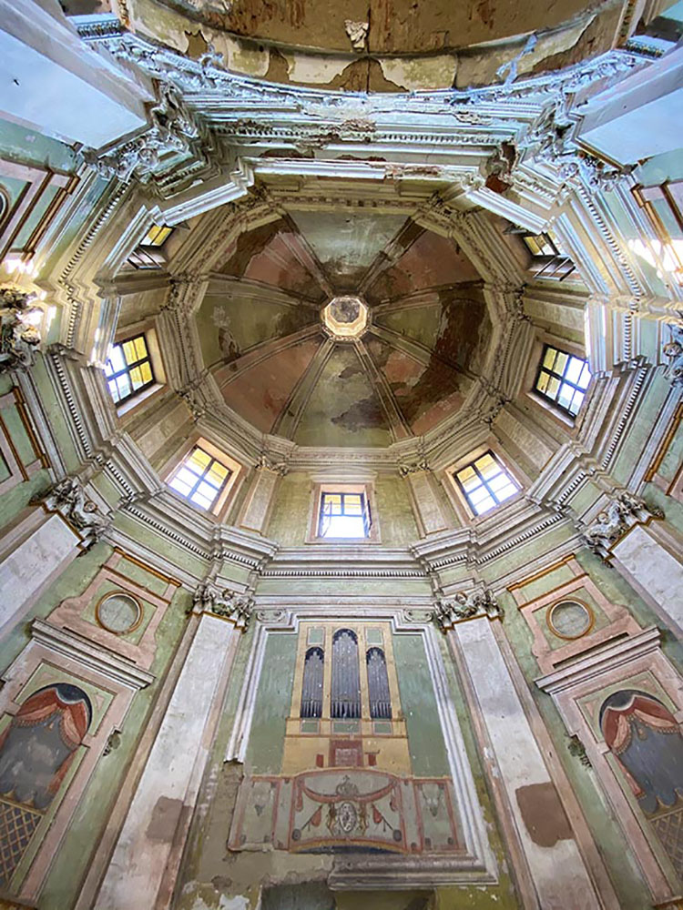 Chiesa di Santa Maria delle Vigne a Lucedio