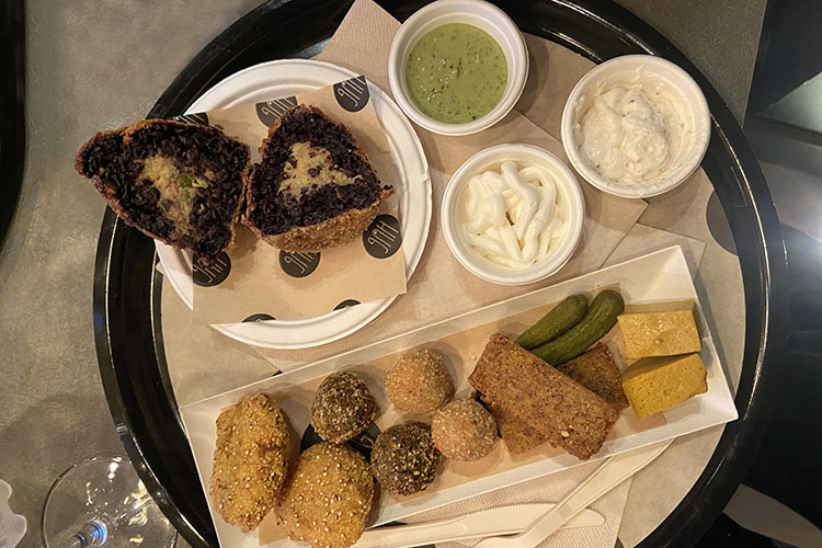 HUG: ristorante vegano a Monza