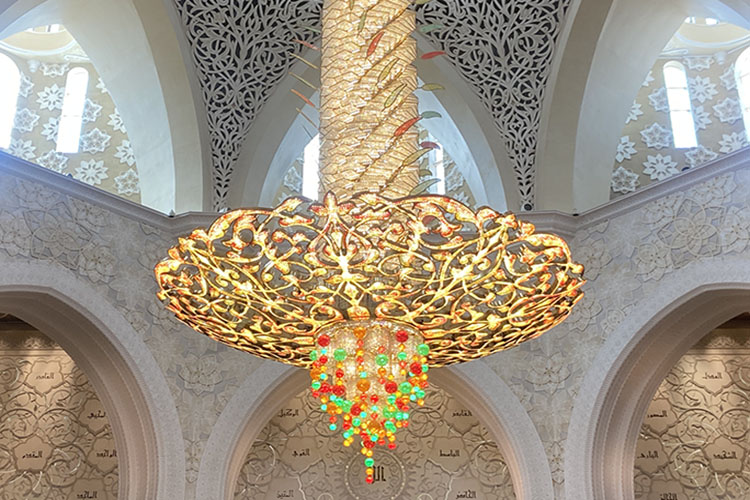 La Moschea dello Sceicco Zayed è uno dei simboli di Abu Dhabi